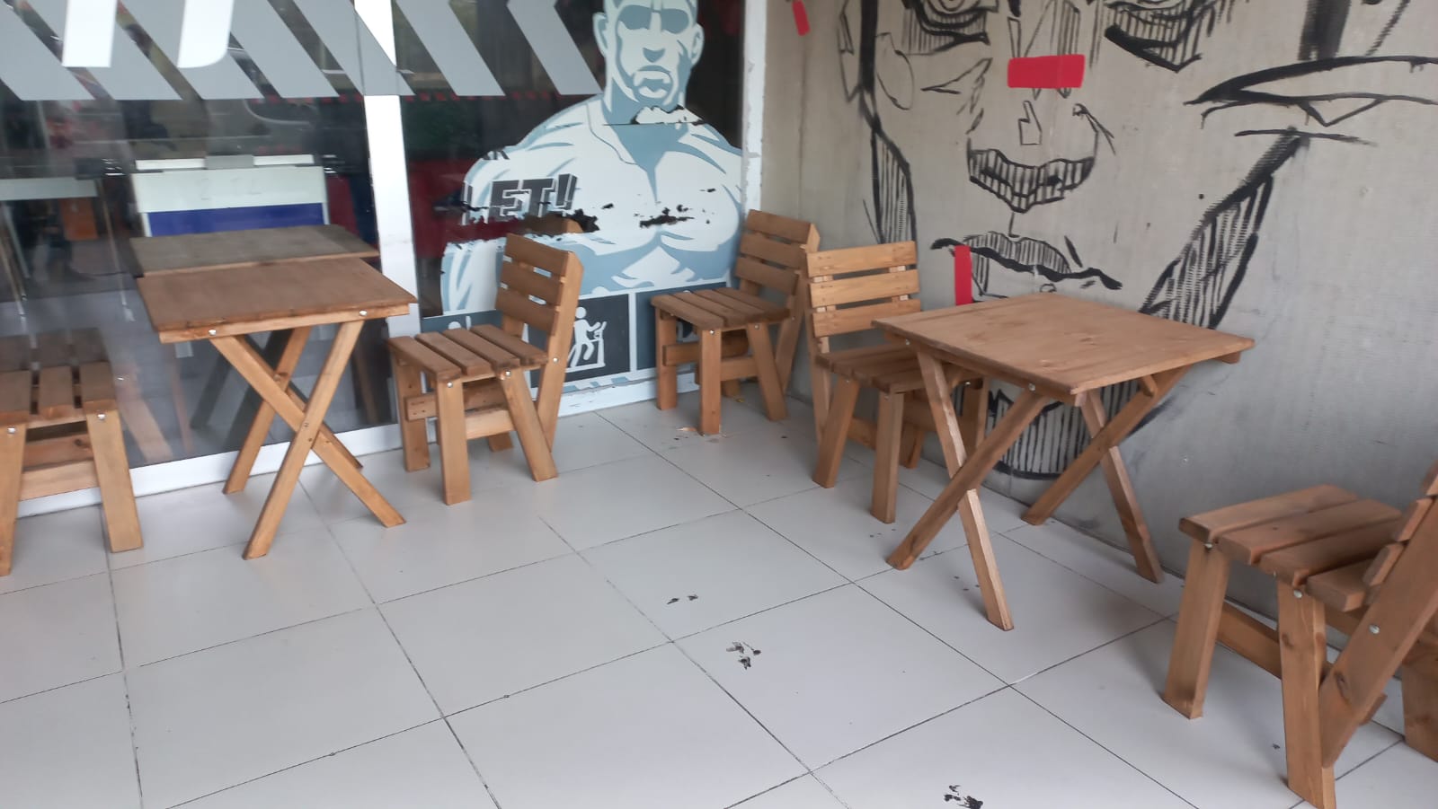 2 Sandalye Tek Masa - Görsel 6